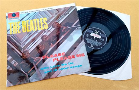 BEATLES " PLEASE PLEASE ME "SUPERB SAMPLE STICKERED UK 1 BOX EMI PRESSING
